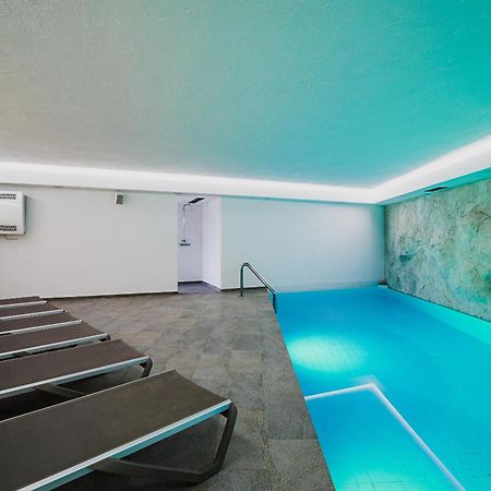 Apartments Maleric With Indoor Pool And Wellness Dragatuš Exterior foto
