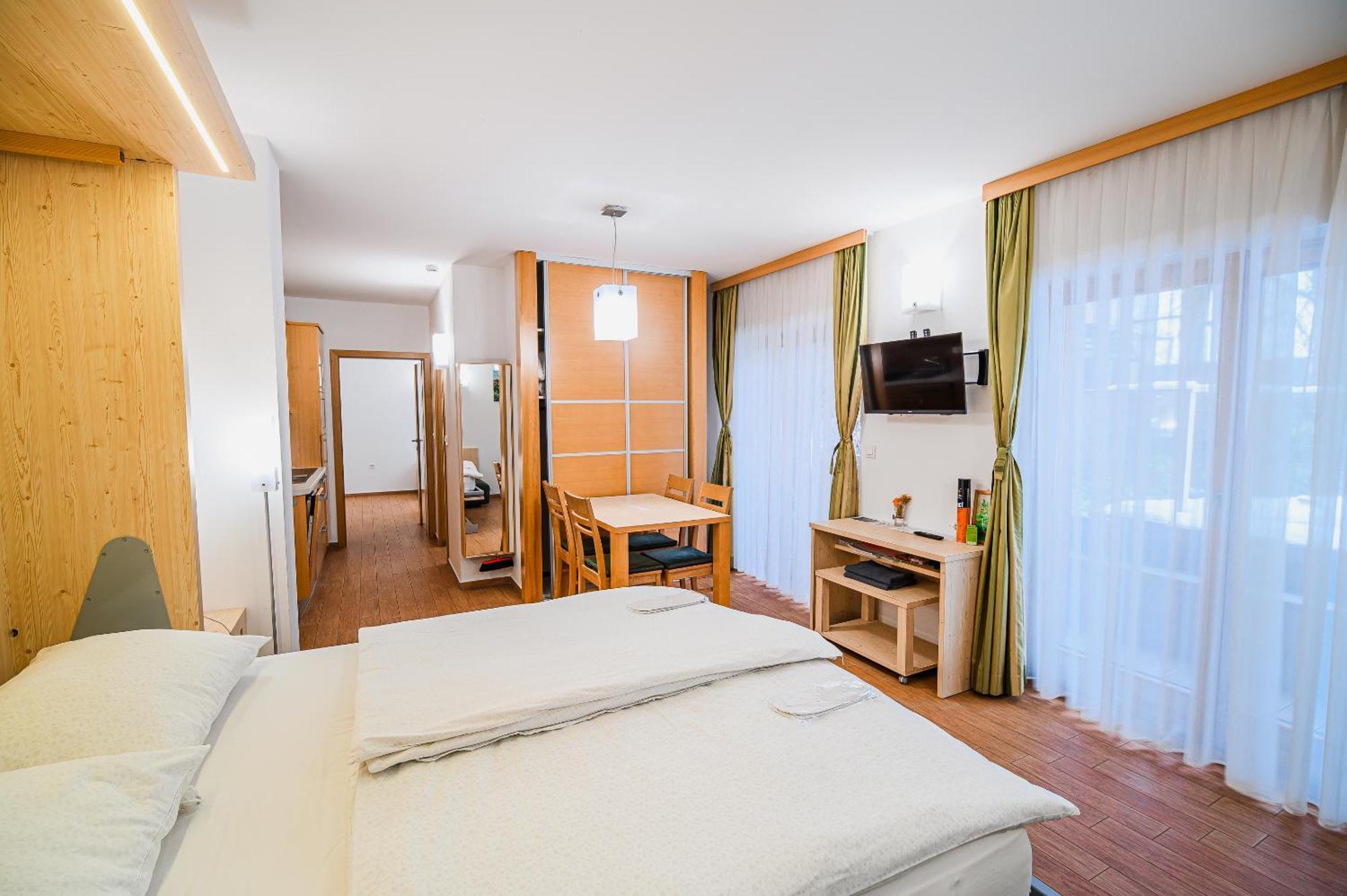 Apartments Maleric With Indoor Pool And Wellness Dragatuš Cameră foto